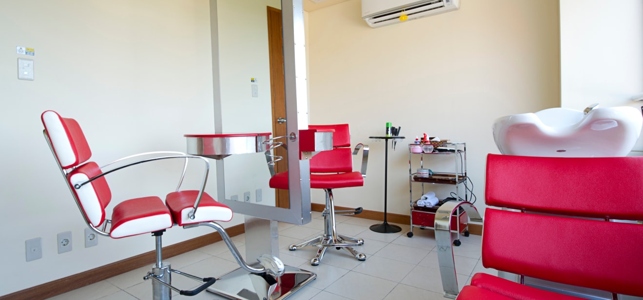 fasilitas barbershop puri kiic